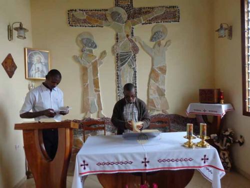 Kamerun, Ngoya: Odnowienie ślubów zakonnych