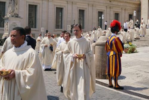 7-Canonization01 026